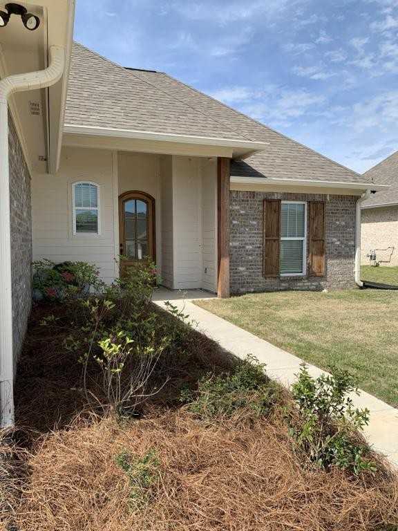 236 Buttonwood Ln - Photo 3 of 24