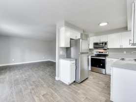 8917 Ne 15th Ave - Photo 1 of 1