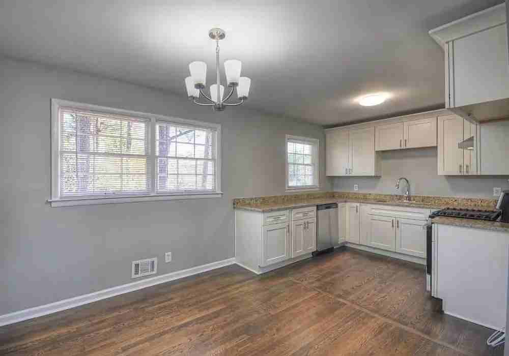 Hillandale Dr - Photo 2 of 18