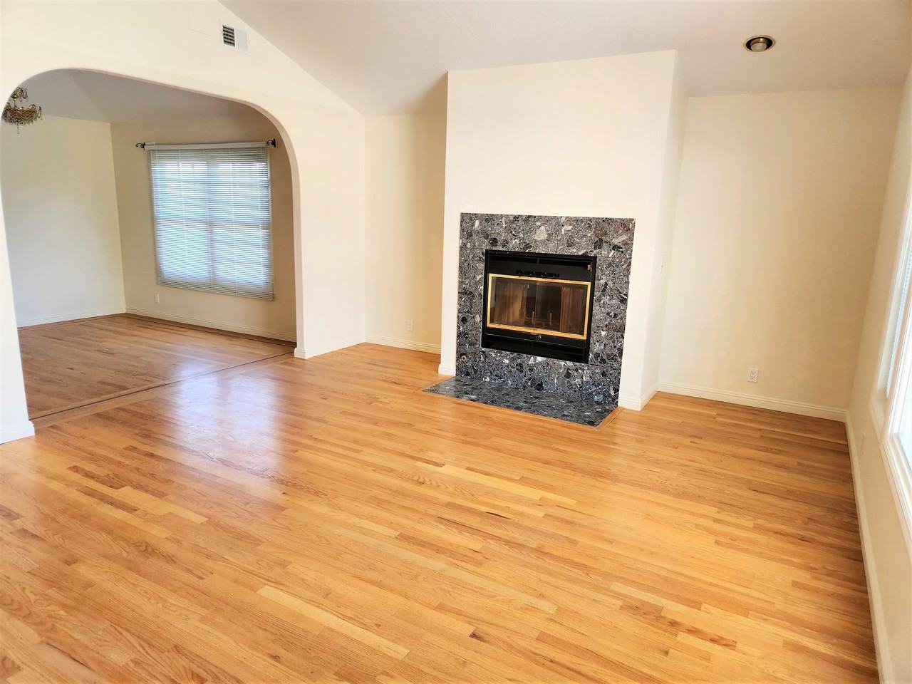 565 Miller Avenue - Photo 2 of 27