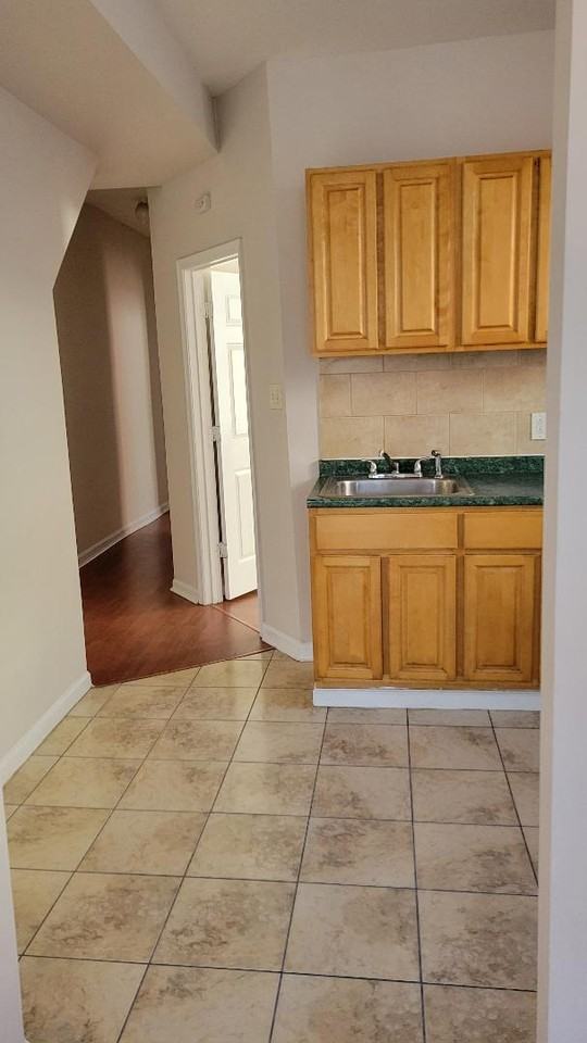 4826 N 12th St #2 - Photo 3 of 16