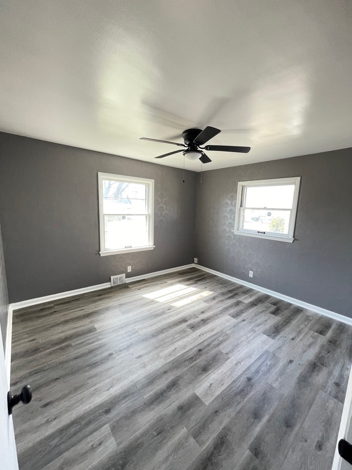 16117 Mendota Ave #1 - Photo 7 of 20