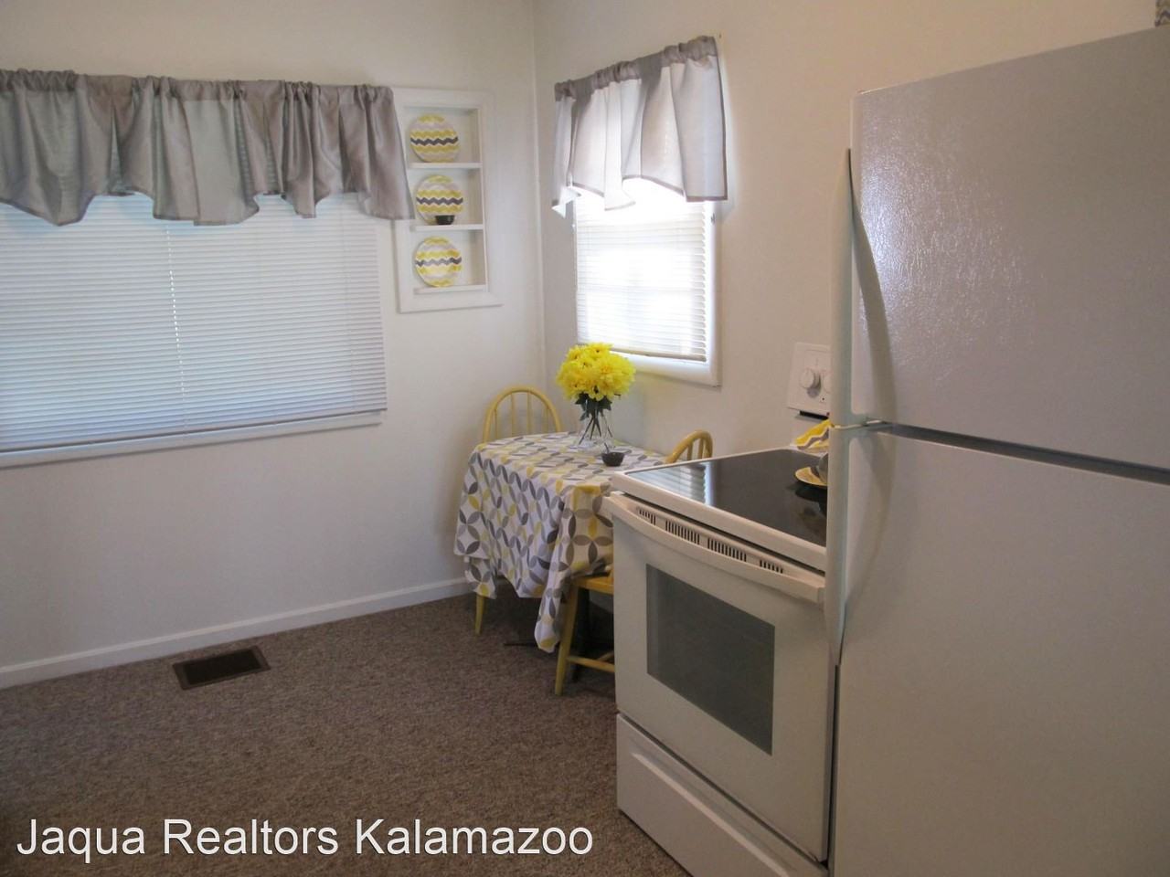 7792 N Indian Lake Dr - Photo 3 of 25