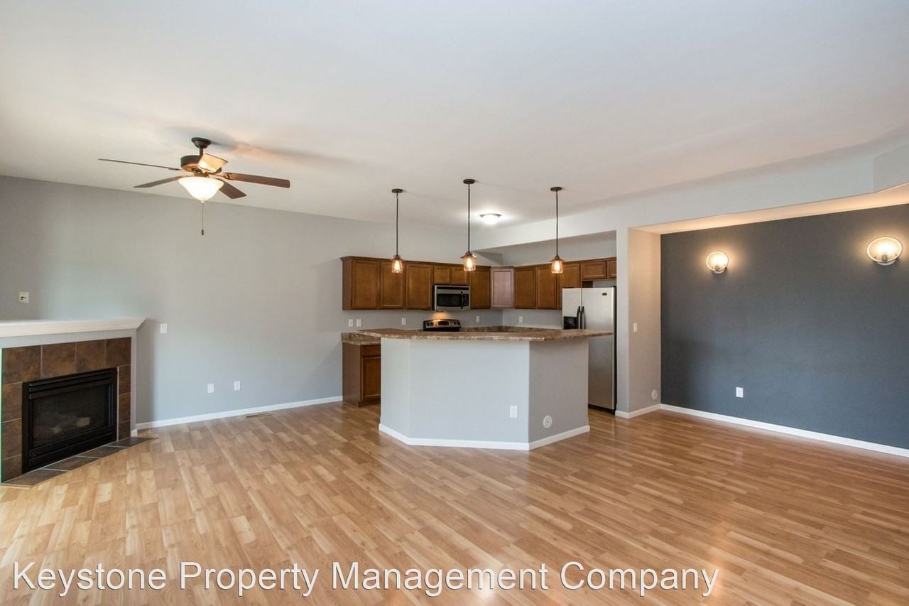 450 Glenmoor Pl - Photo 3 of 15