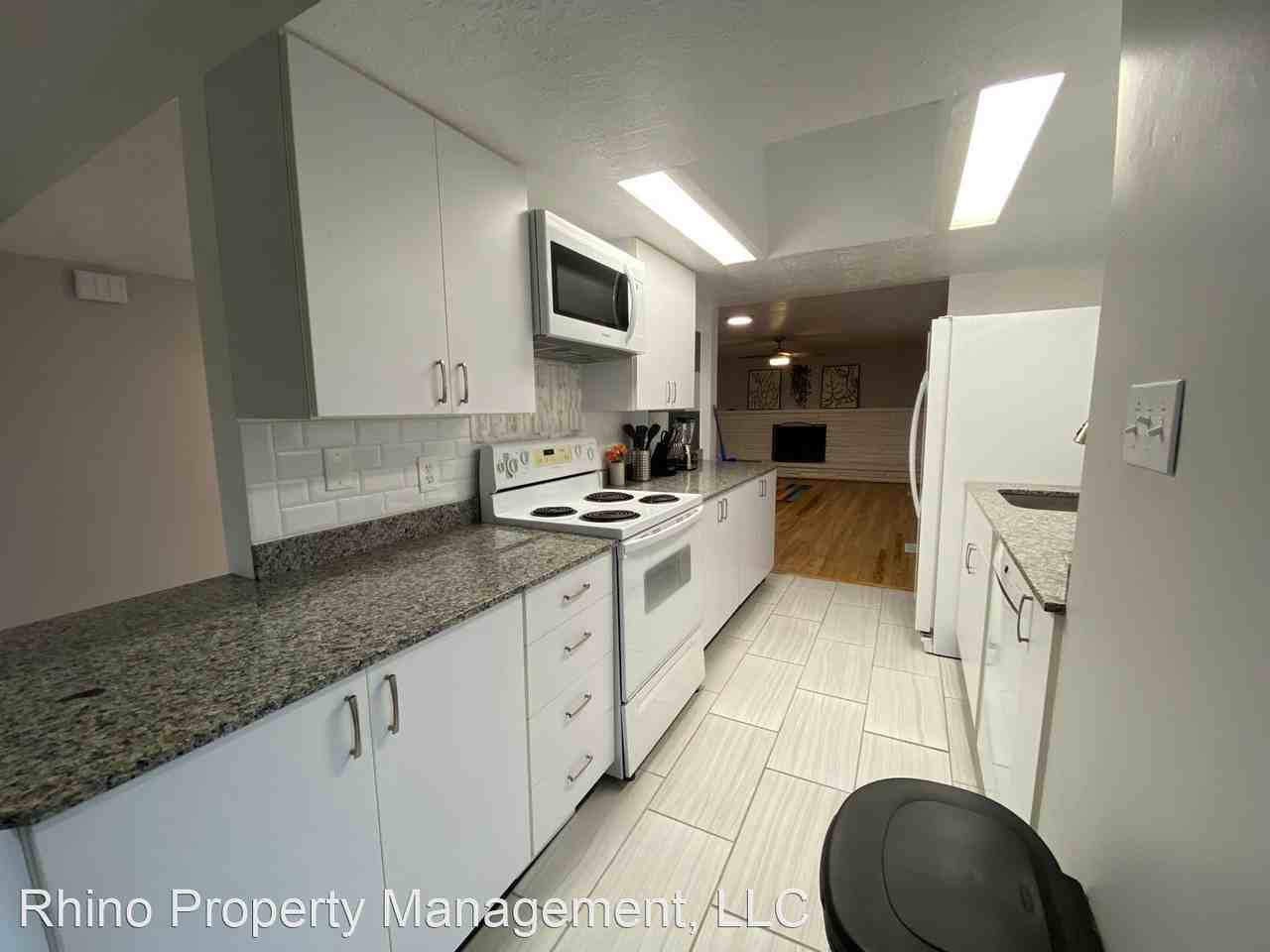 953 Compton Rd - Photo 3 of 20