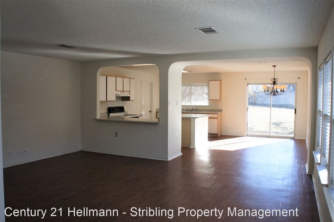 3241 Elizabeth Anne Ln - Photo 3 of 9