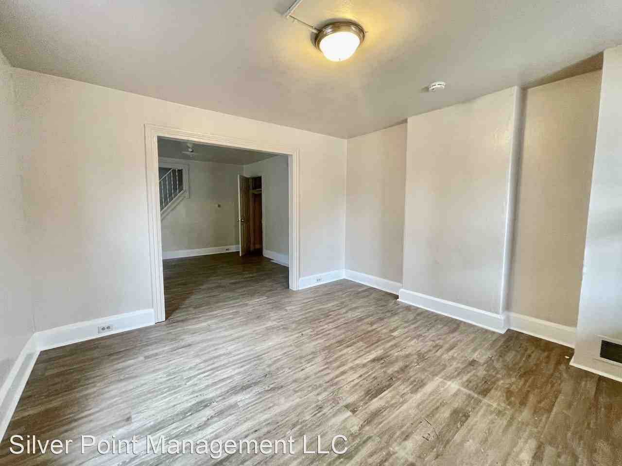 311 E Broadway - Photo 2 of 20