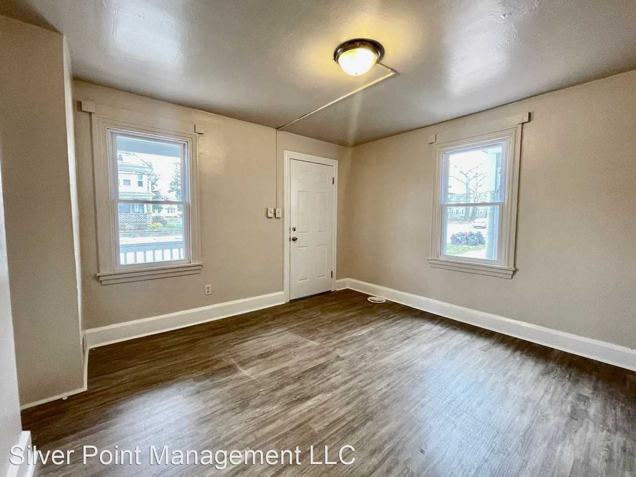 311 E Broadway - Photo 3 of 20