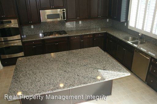 6481 Youngstown St - Photo 3 of 20