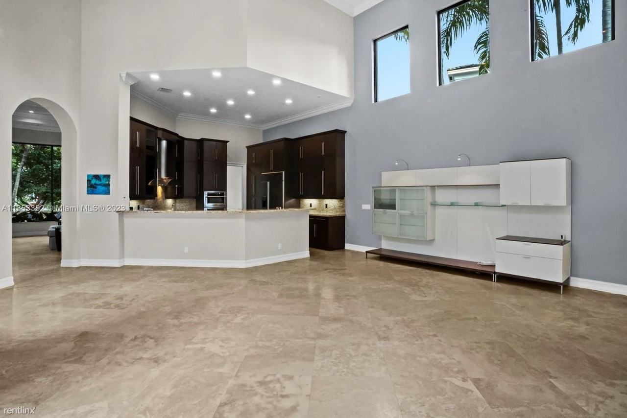 10201 Key Plum St - Photo 3 of 28