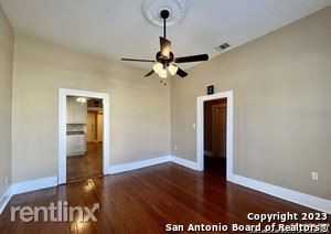 220 Leigh St - Photo 3 of 23