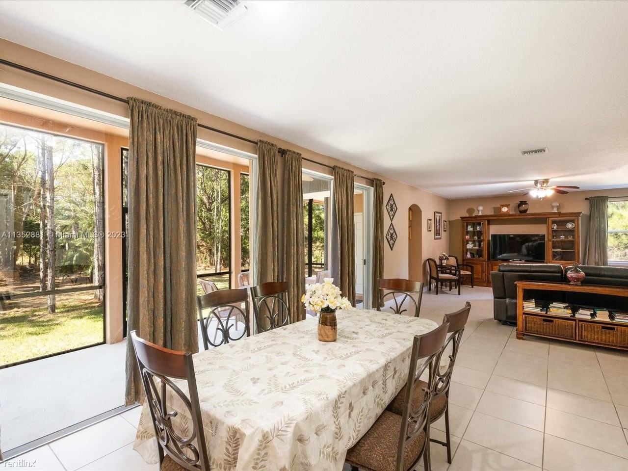 13966 155th Pl N - Photo 2 of 21