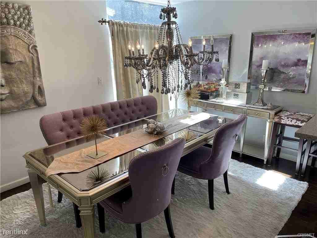 9827 Yoakum Dr - Photo 3 of 10