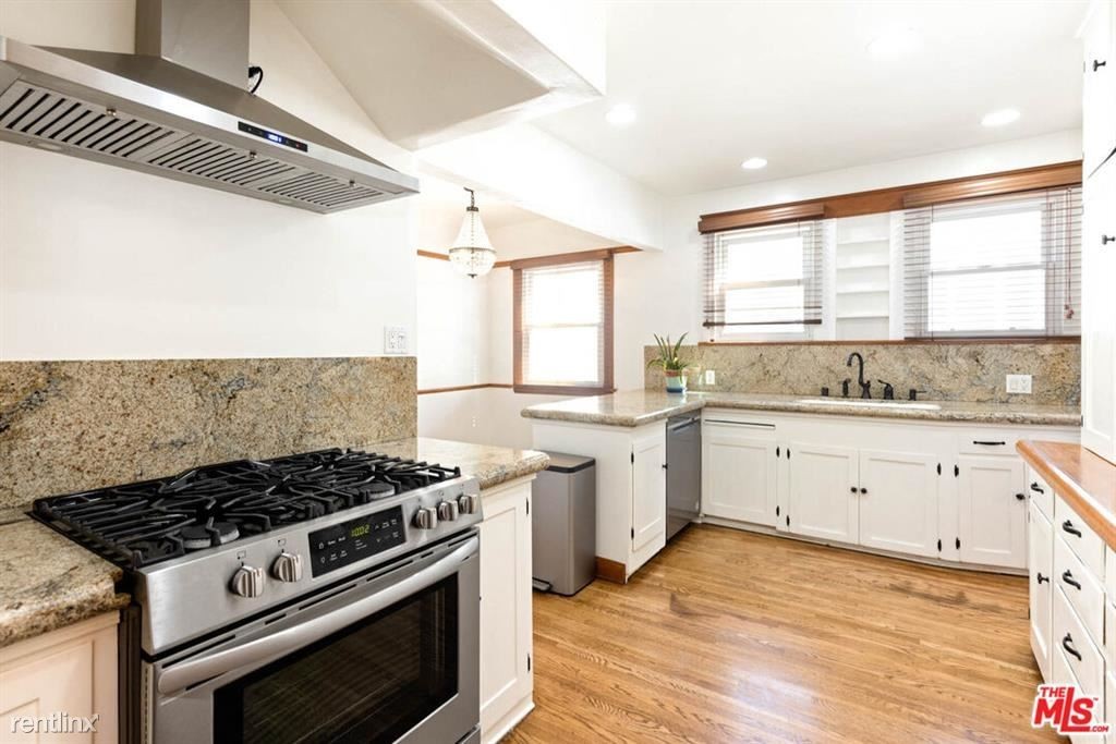 6622 W 6th St - Photo 3 of 8