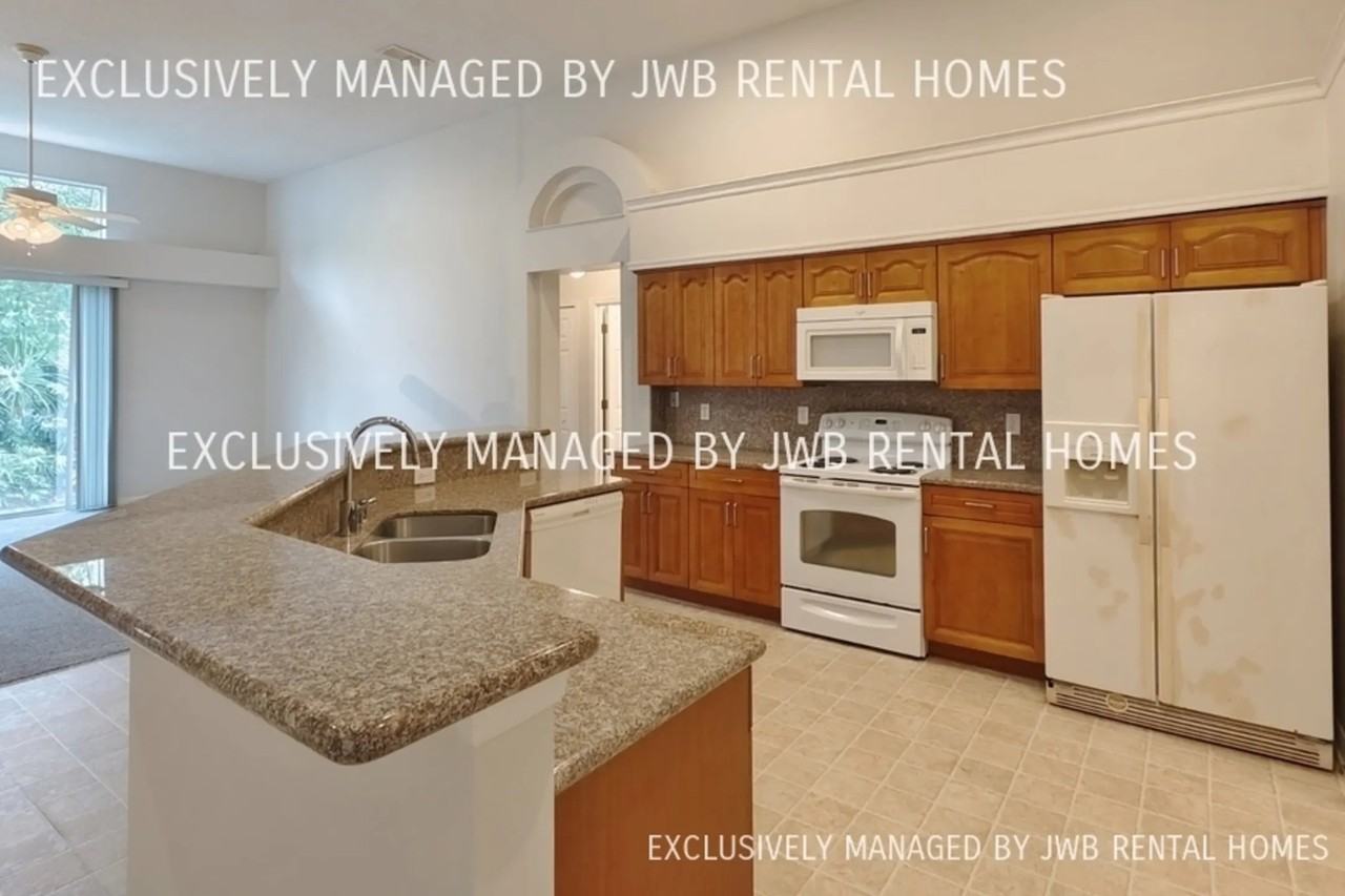 11516 Joliet Falls Ln - Photo 3 of 8