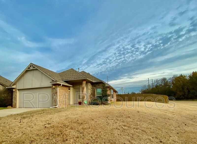 2312 Frisco Way - Photo 2 of 19