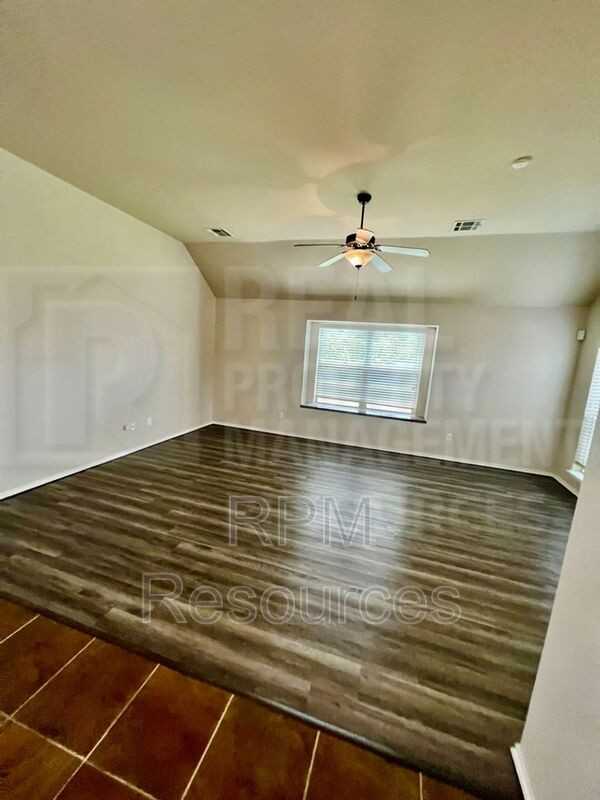 2312 Frisco Way - Photo 6 of 19
