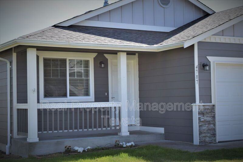 4787 Oyster Dr - Photo 2 of 19