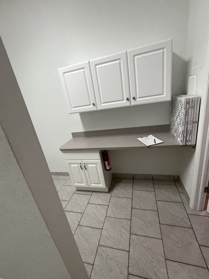 1211 Miramar St #4 - Photo 7 of 10