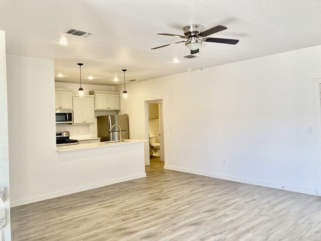 5730 Lehigh St - Photo 2 of 12