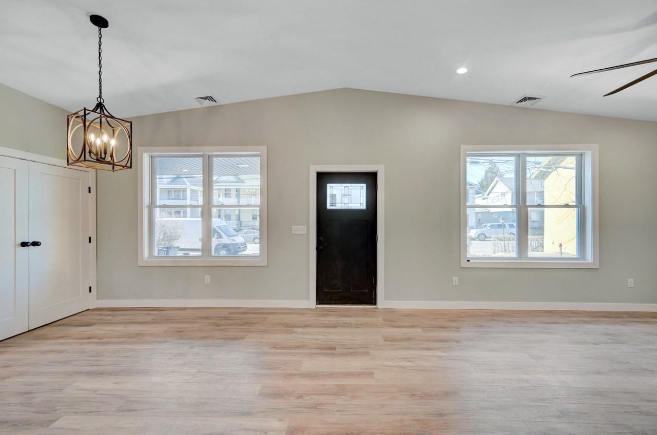 119 Prospect Ave - Photo 3 of 36