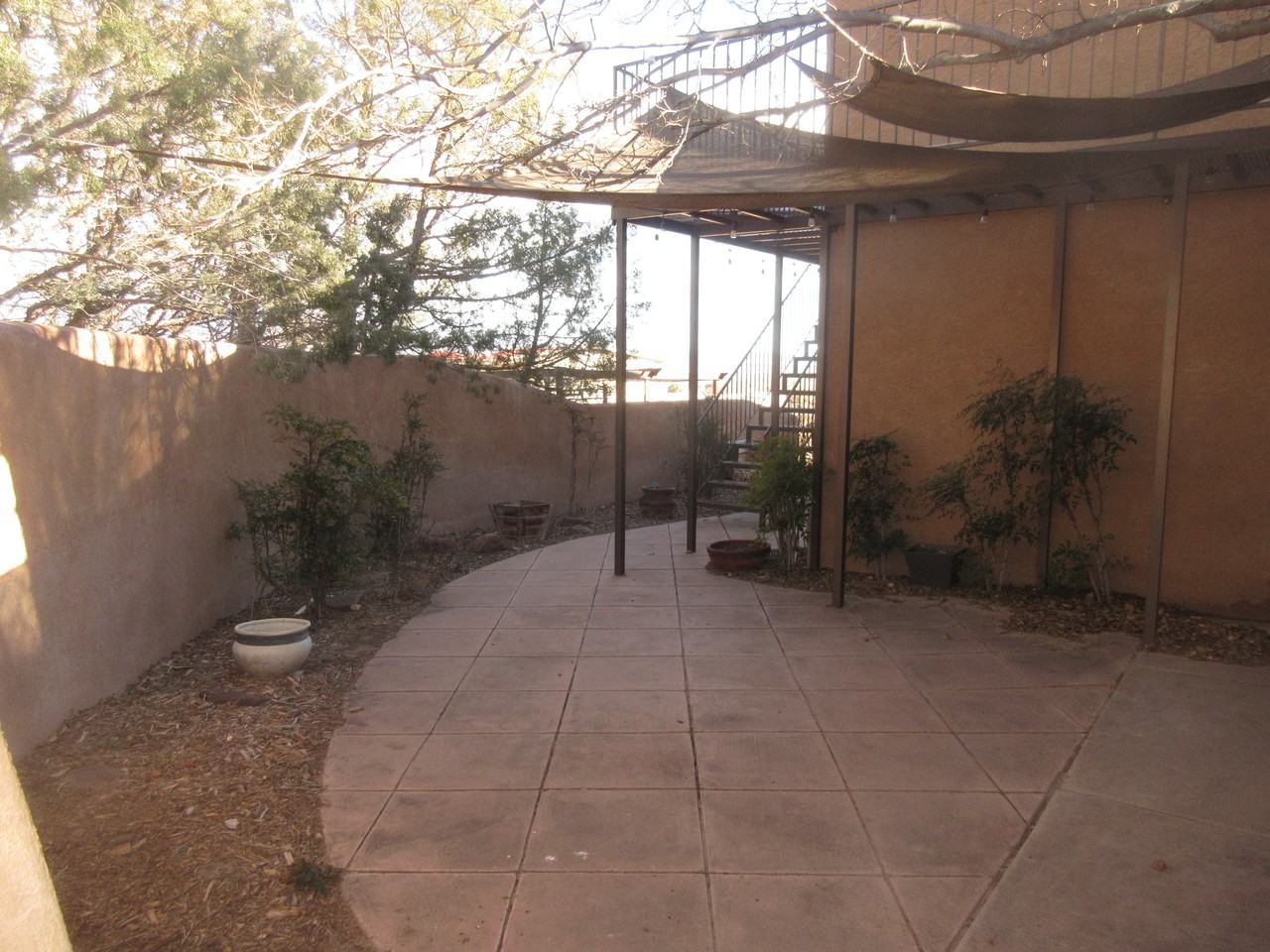 593 Reclining Acres Rd - Photo 3 of 46