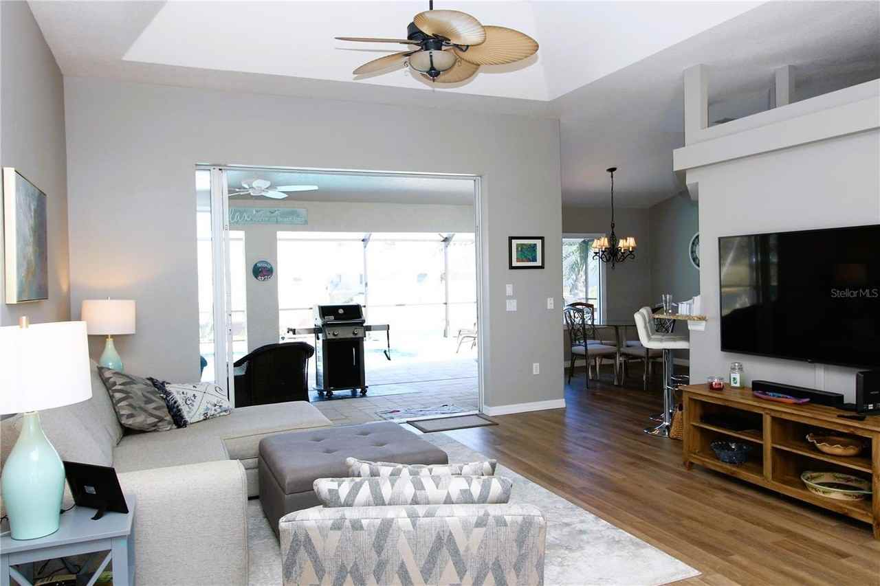 42 Mark Twain Lane - Photo 2 of 23