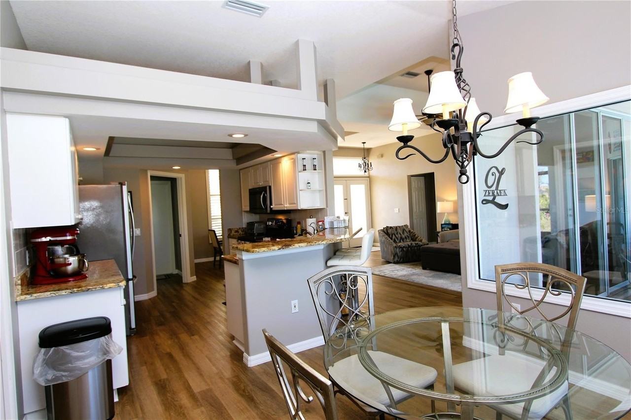 42 Mark Twain Lane - Photo 7 of 23