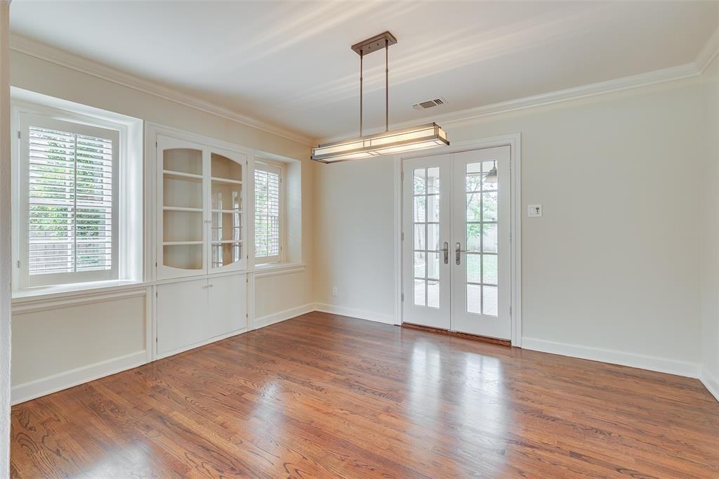 3624 Westcliff Rd S - Photo 5 of 23