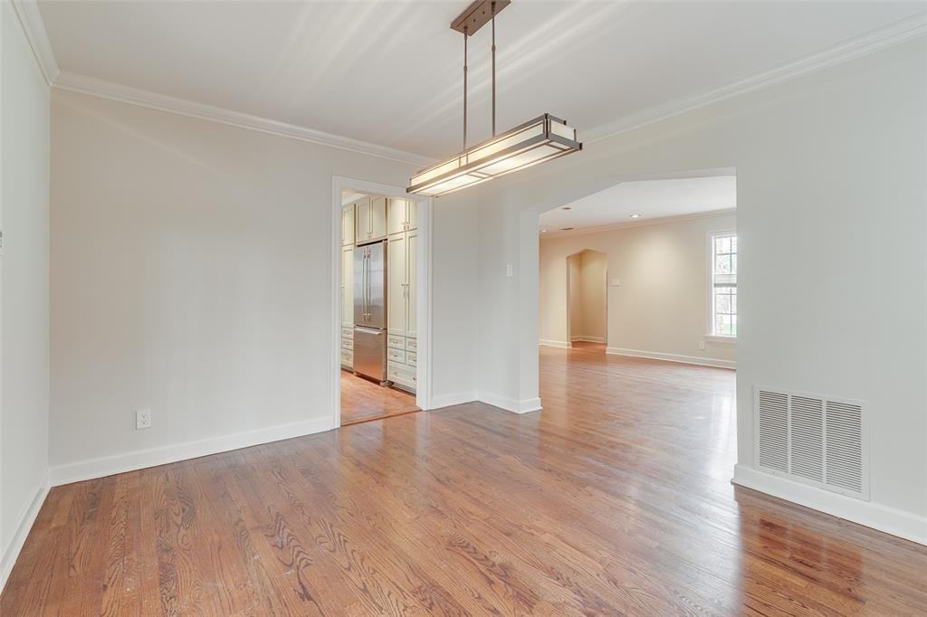 3624 Westcliff Rd S - Photo 6 of 23