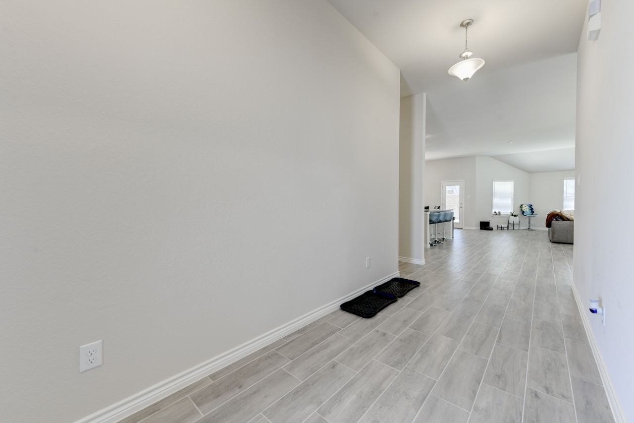 6302 Cordillera Dr - Photo 2 of 16