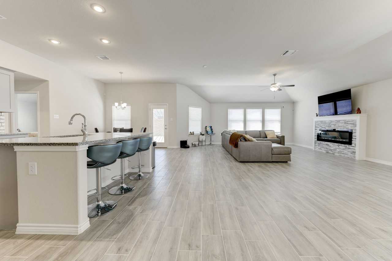 6302 Cordillera Dr - Photo 3 of 16