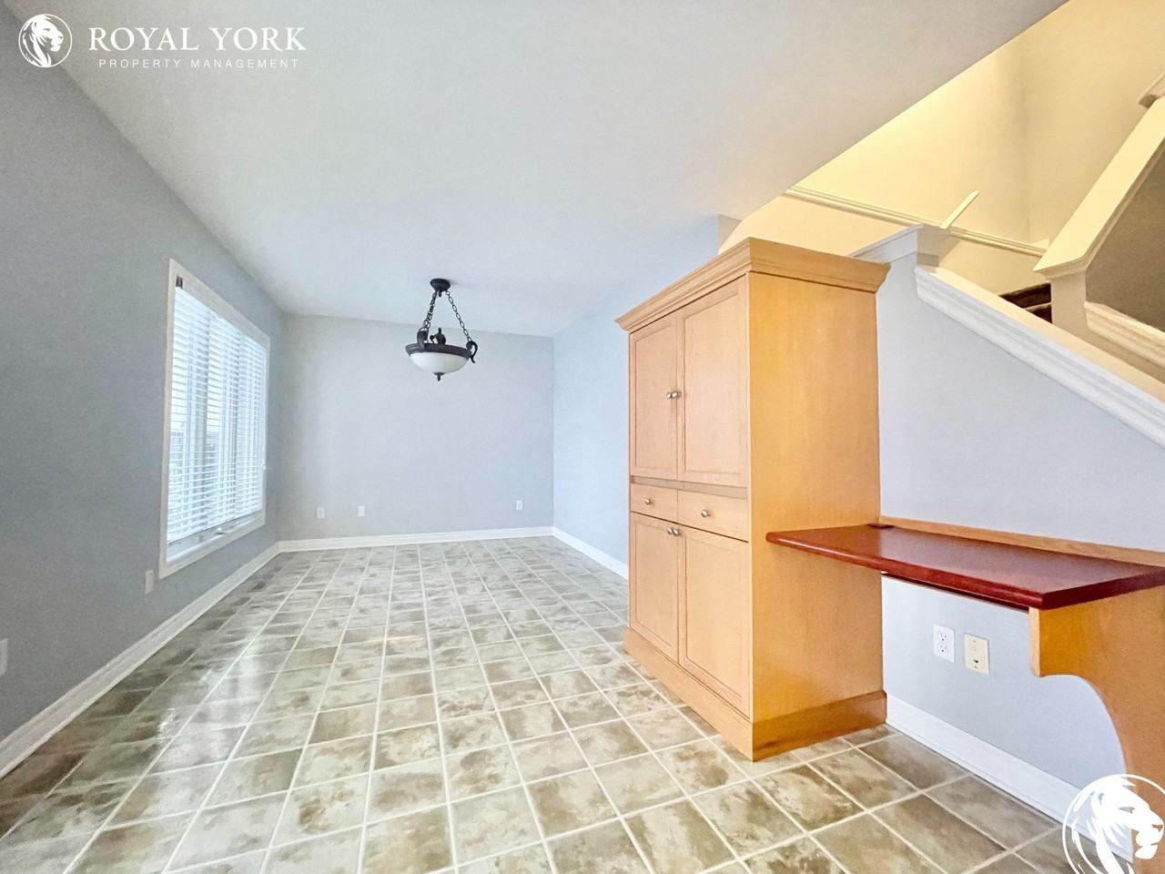 276 South Leaksdale Cir - Photo 2 of 29