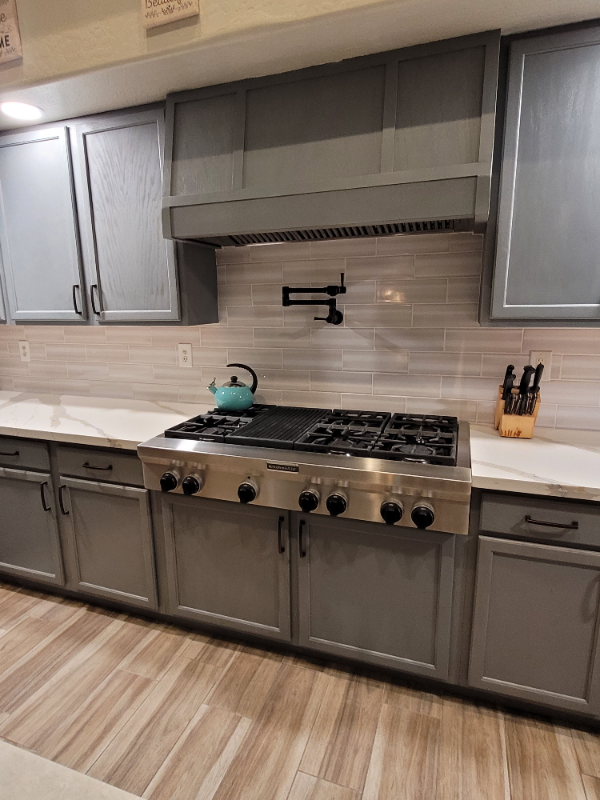 1909 S 174th Ln - Photo 3 of 24