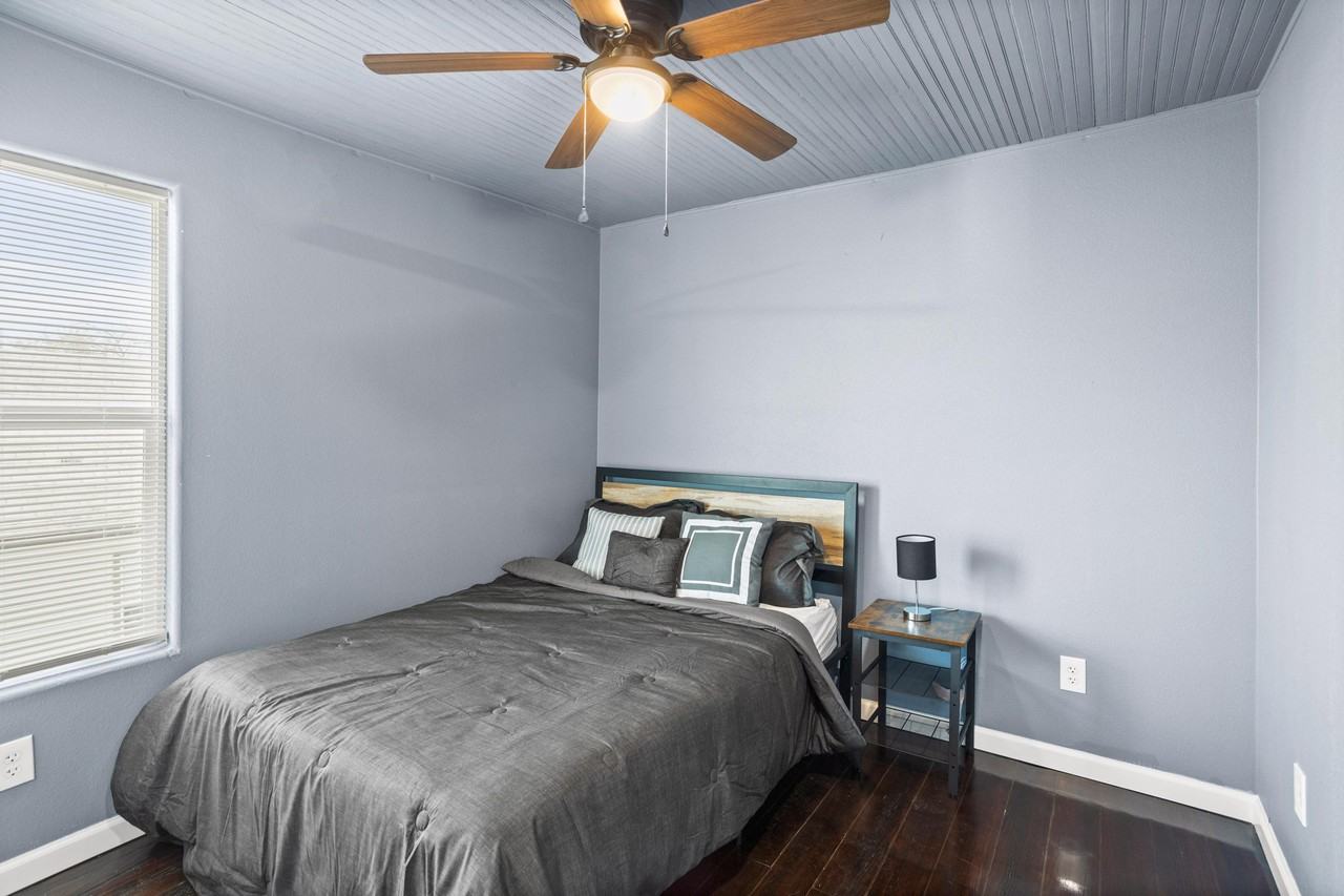 N Grove St - Photo 7 of 7