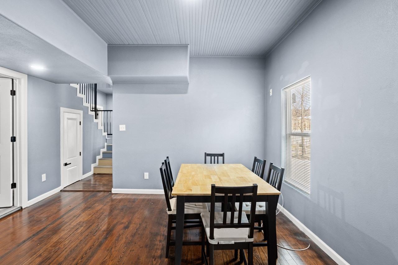 N Grove St - Photo 3 of 7