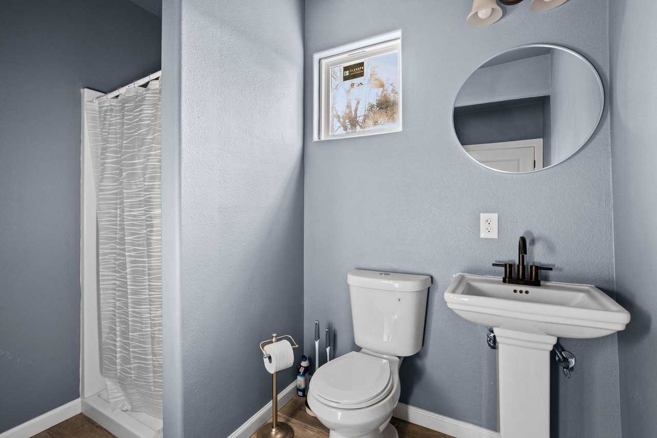 N Grove St - Photo 2 of 7