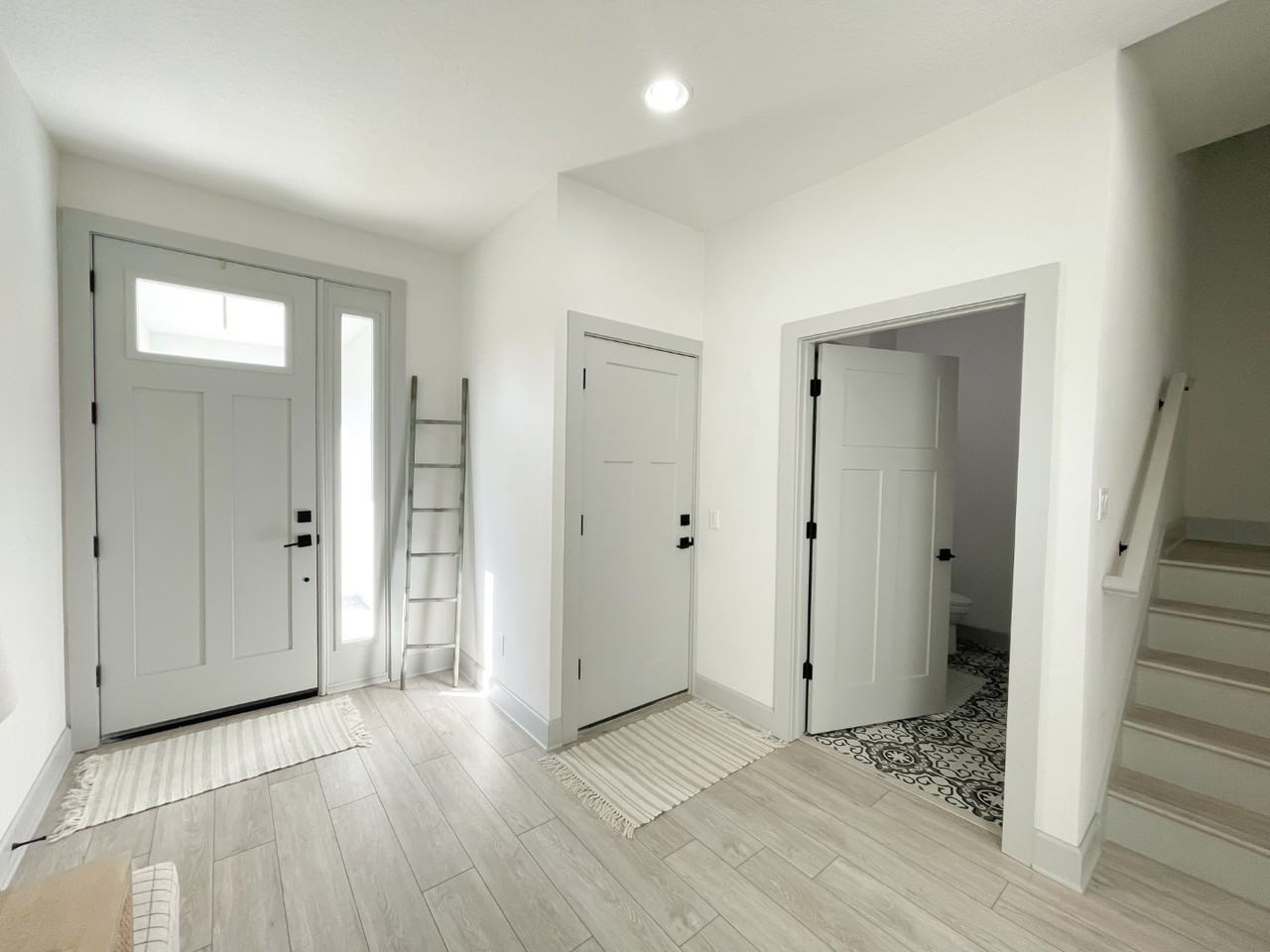 4313 W Gray St - Photo 2 of 17