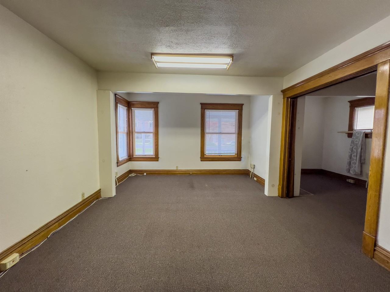 921 Linden Grove Ave #1 - Photo 5 of 10