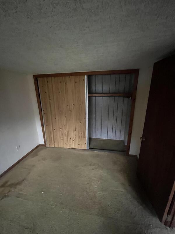 202 Saint Clair Ave Sw - Photo 4 of 16