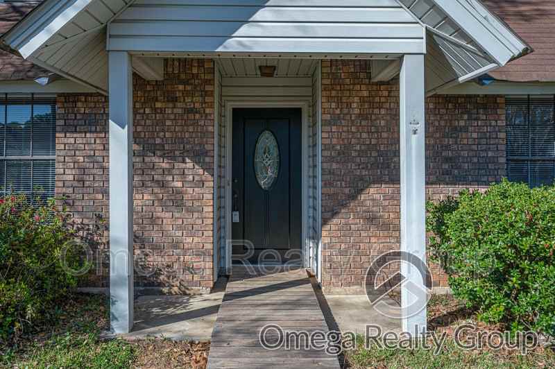 5827 Darien Dr - Photo 7 of 41