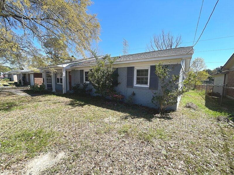 104 Rahway Rd - Photo 2 of 17