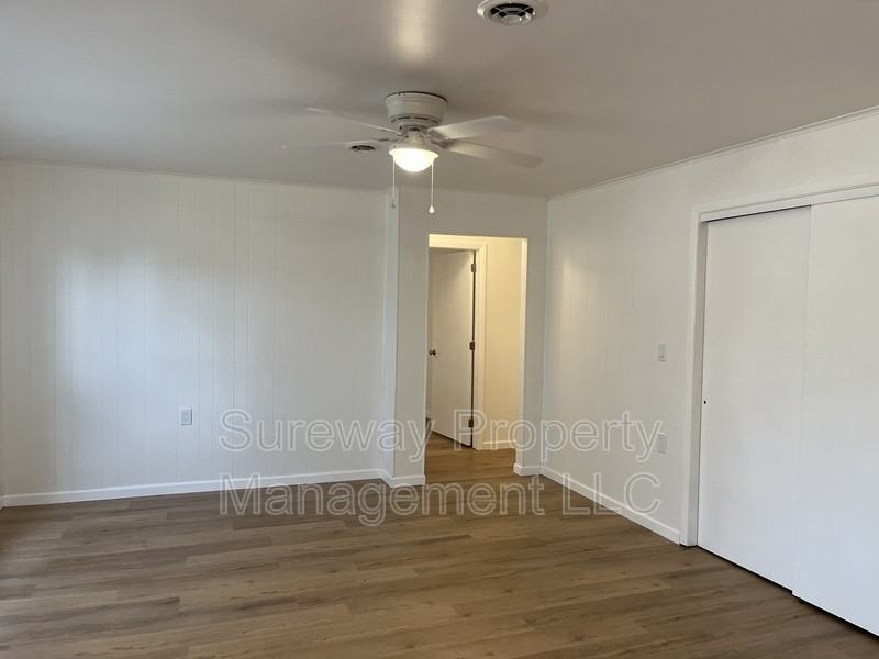 134A Buckingham Dr - Photo 3 of 17