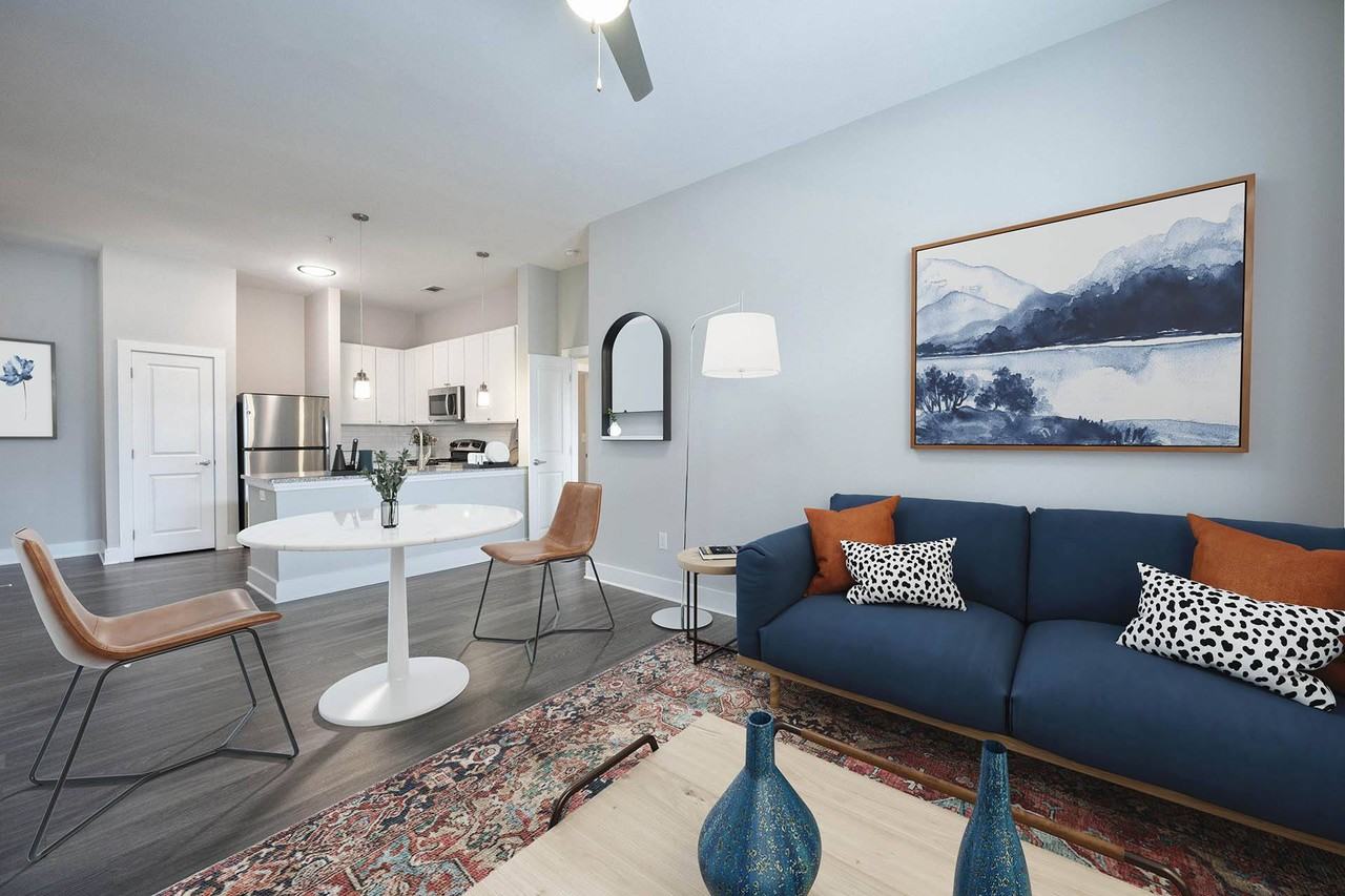 1824 Defoor Apartments - Photo 6 of 36