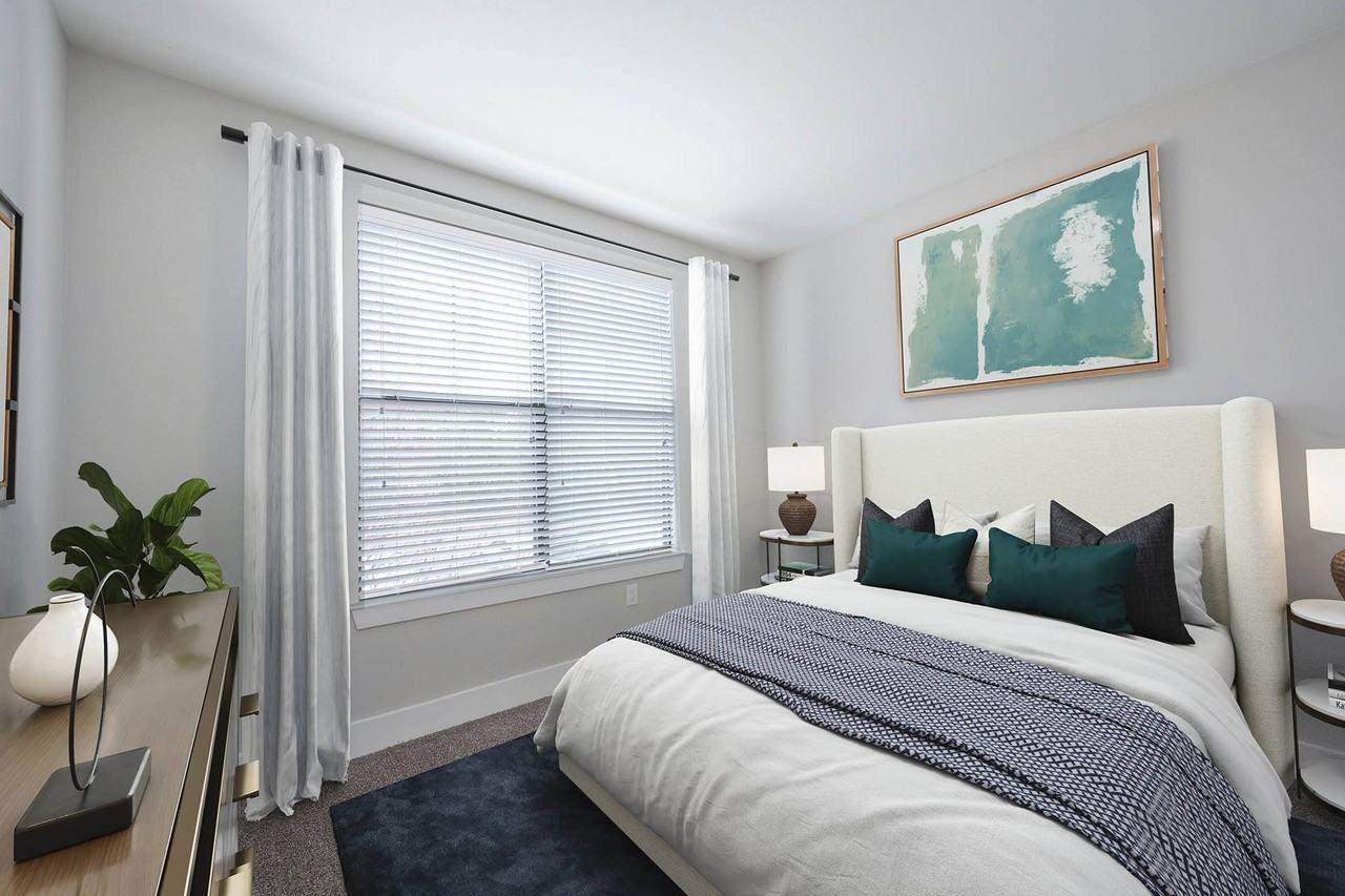 1824 Defoor Apartments - Photo 7 of 36
