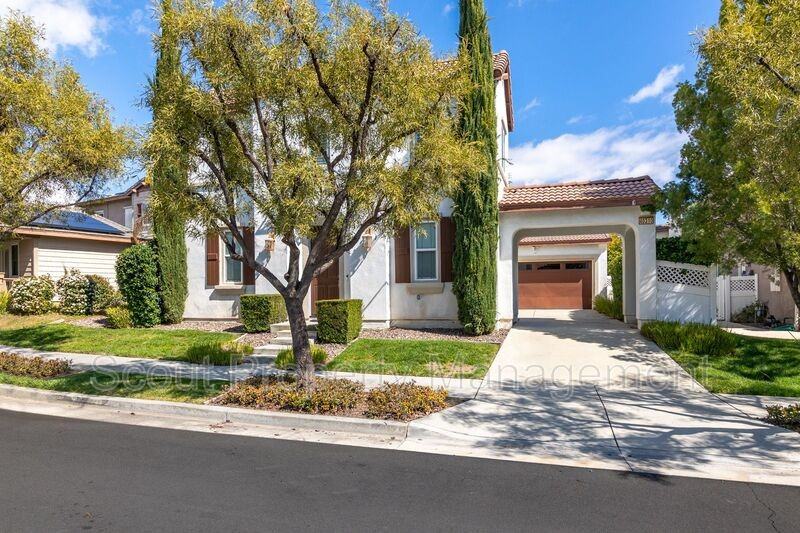 40310 Salem Way - Photo 2 of 48