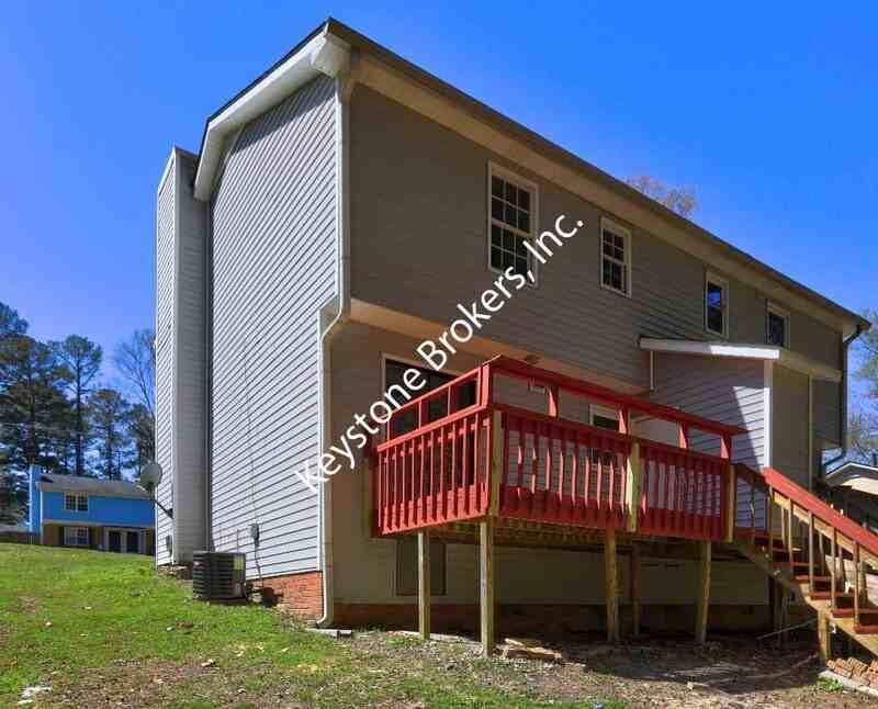 1137 Osceola Ct - Photo 2 of 9