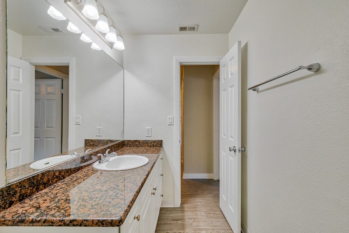 Coteau Ridge - Photo 7 of 14