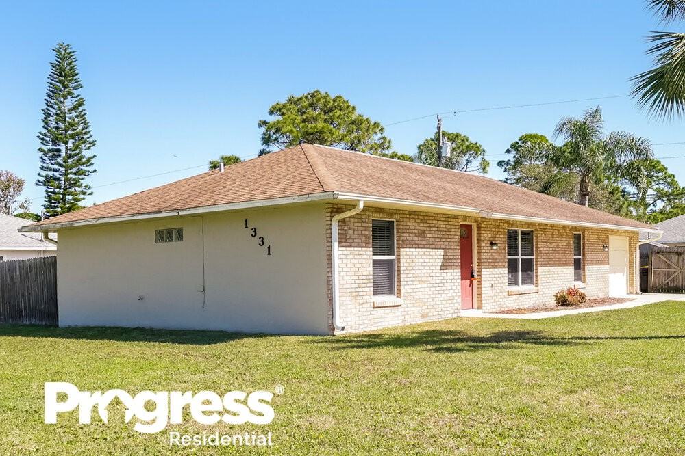 1331 Victory Palm Dr - Photo 3 of 21