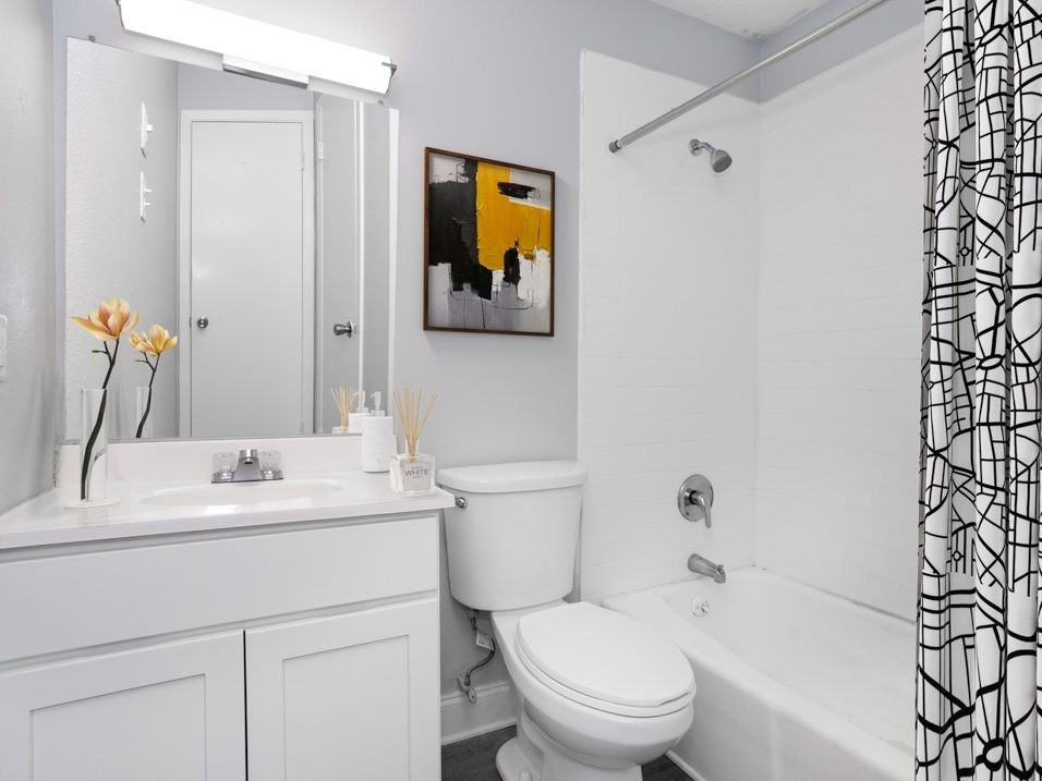 Chestnut Ridge Apartments - Photo 4 of 22